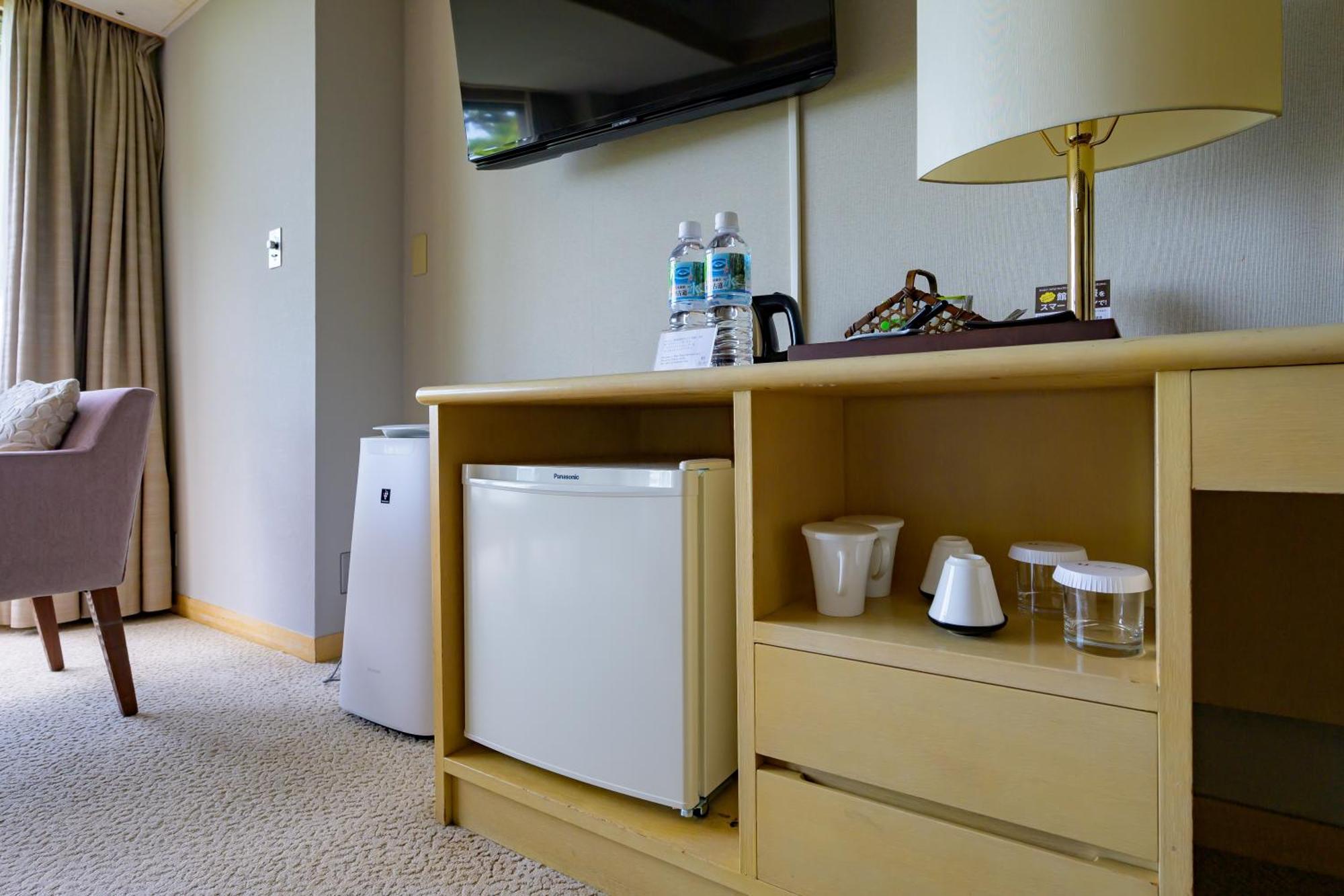 Toba International Hotel Room photo