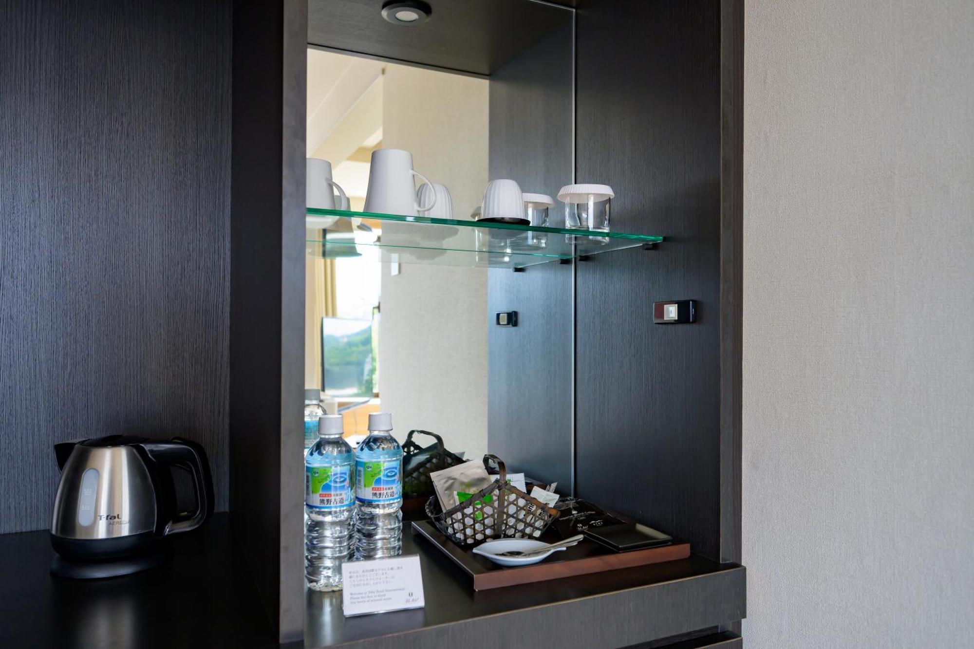 Toba International Hotel Room photo